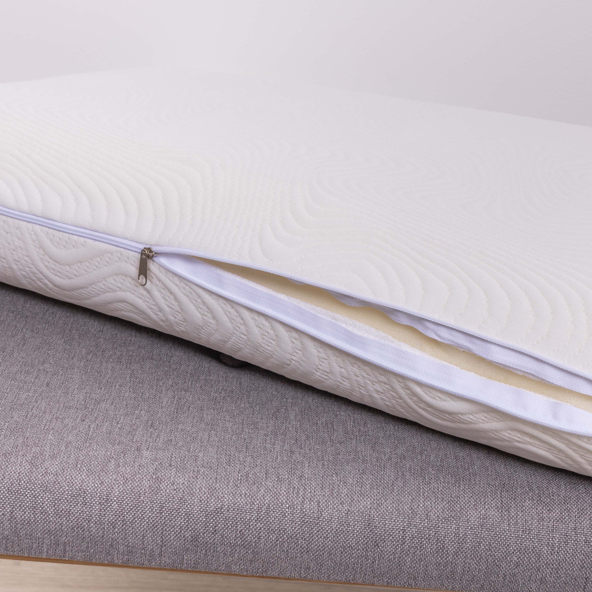 Подушка ортопедическая Memory Foam 50х60